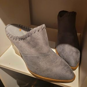 High heeled Ankle boots